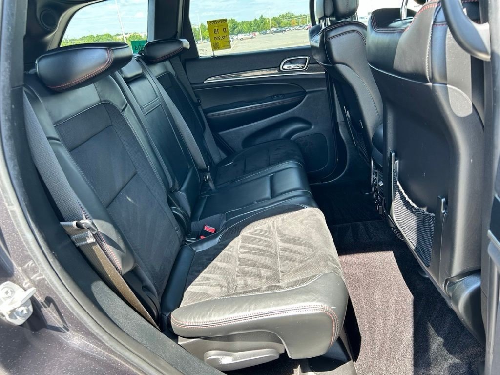 Used 2017 Jeep Grand Cherokee Trailhawk AWD/4WD image 14