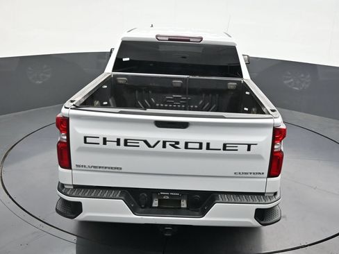 Used 2021 Chevrolet Silverado 1500 Custom RWD image 18