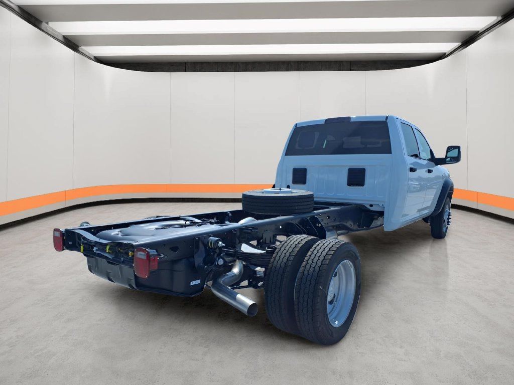 New 2027 RAM 5500 Tradesman w/ Chrome Appearance Group AWD/4WD image 6