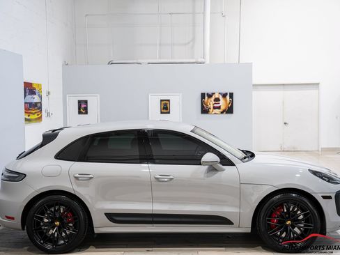 Used 2023 Porsche Macan GTS AWD/4WD image 24
