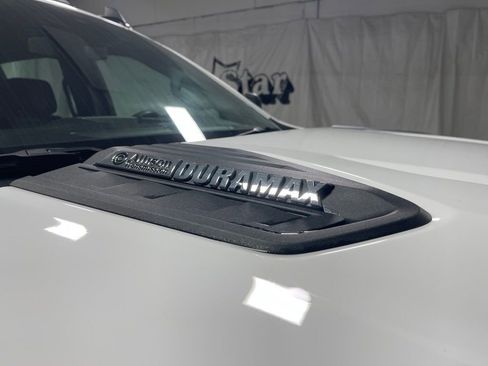 Used 2025 Chevrolet Silverado 3500 W/T AWD/4WD image 10