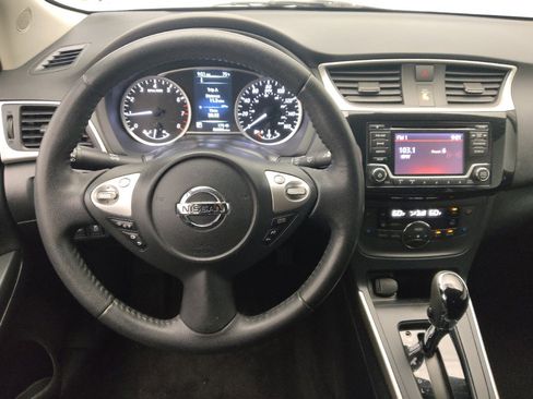 Used 2018 Nissan Sentra SV FWD image 22