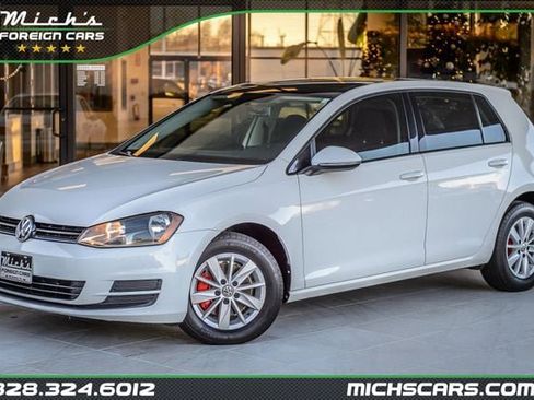 Used 2016 Volkswagen Golf S image 1