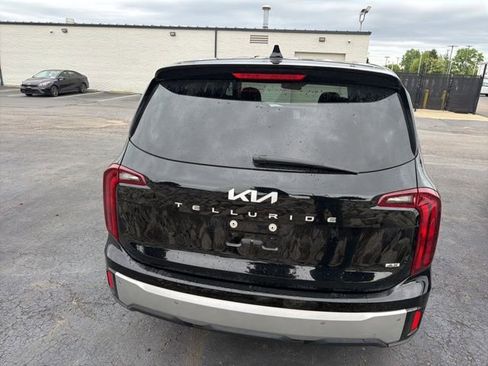 Used 2024 Kia Telluride LX AWD/4WD image 5