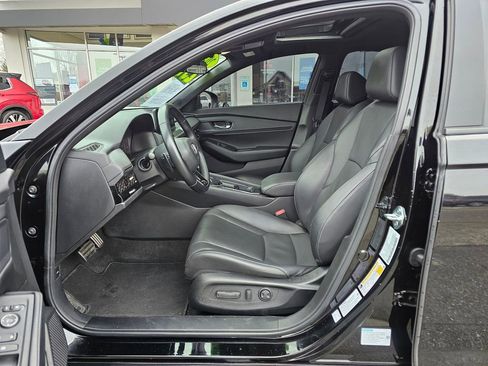 Used 2025 Honda Accord Sport image 17