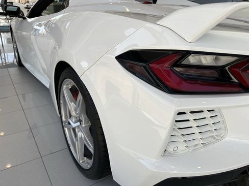 Used 2023 Chevrolet Corvette Stingray Preferred Conv w/ Z51 Performance Package image 9