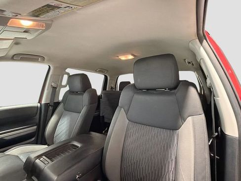 Used 2014 Toyota Tundra SR5 w/ SR5 Upgrade Package AWD/4WD image 18