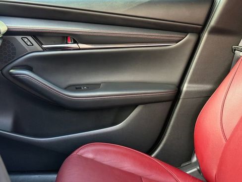 Used 2024 MAZDA MAZDA3 s image 11