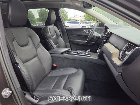 Used 2023 Volvo XC60 B5 Ultimate w/ Climate Package AWD/4WD image 16
