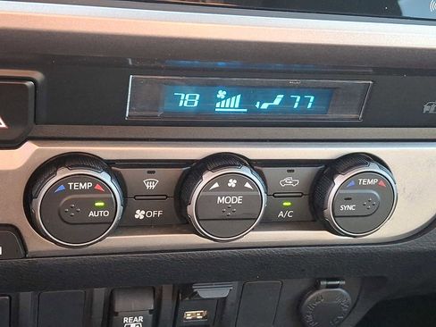 Certified 2023 Toyota Tacoma 4x4 Double Cab image 18