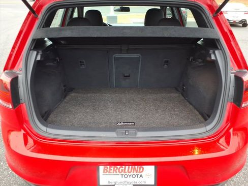 Used 2017 Volkswagen GTI S image 10