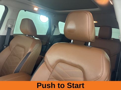 Used 2025 Nissan Pathfinder Platinum w/ Cargo Package FWD image 10