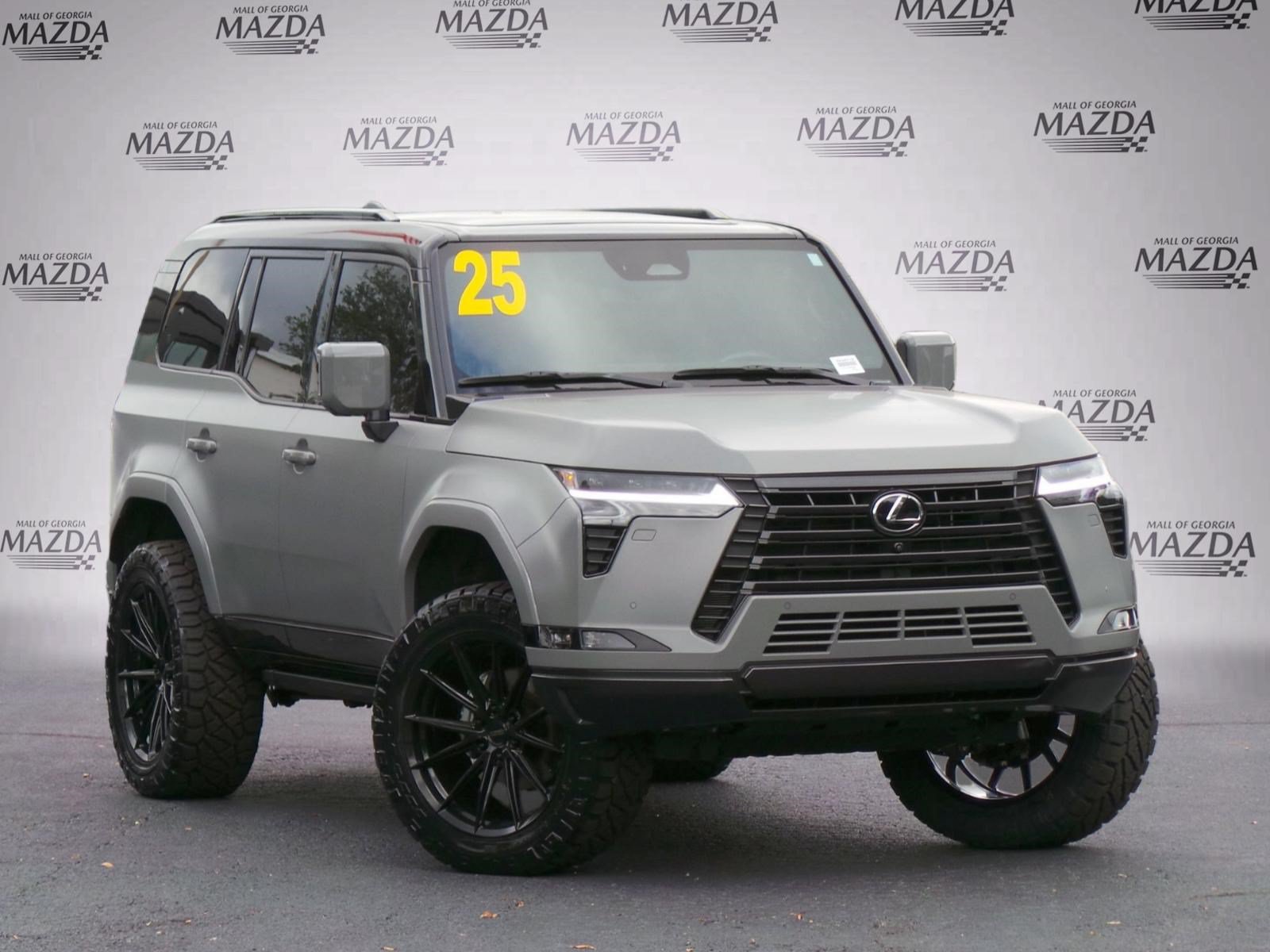 Used 2025 Lexus GX 550 w/ Accessory Package (2T) AWD/4WD image 2