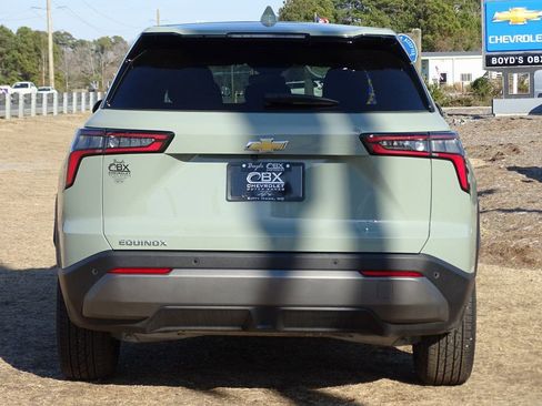 Used 2025 Chevrolet Equinox LT image 5