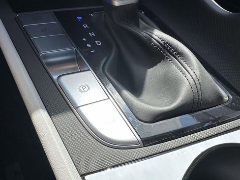 New 2026 Hyundai Elantra Limited w/ Cargo Package FWD image 19
