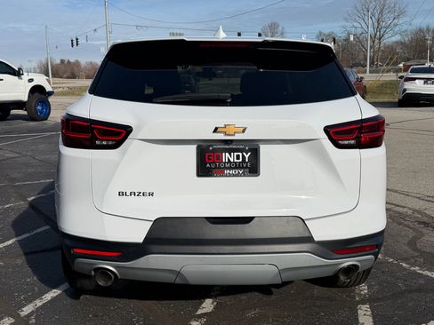 Used 2025 Chevrolet Blazer LT image 4