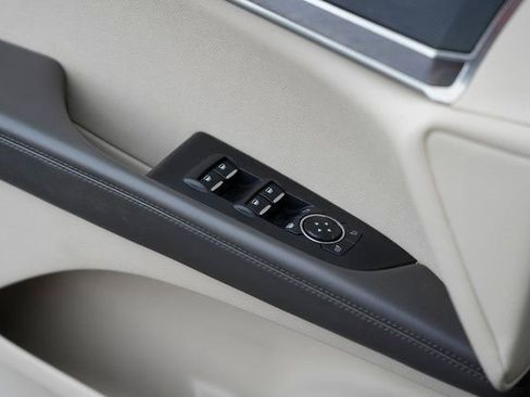 Used 2016 Lincoln MKX Reserve w/ Climate Package image 29