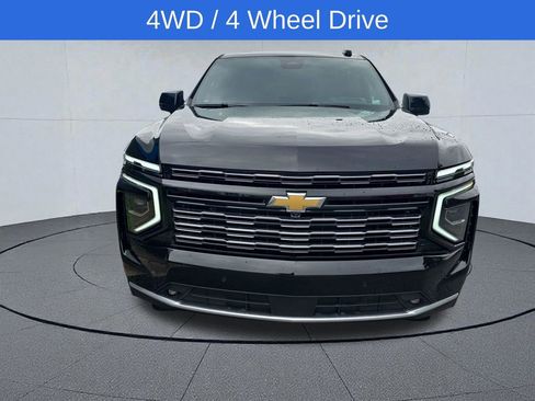 Used 2025 Chevrolet Tahoe High Country AWD/4WD image 10