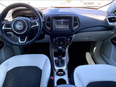 Used 2017 Jeep Compass Latitude w/ Popular Equipment Group image 13