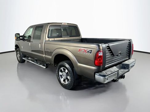 Used 2016 Ford F250 Lariat w/ Lariat Ultimate Package AWD/4WD image 5