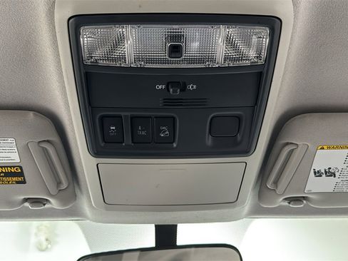 Used 2016 Toyota 4Runner SR5 image 11