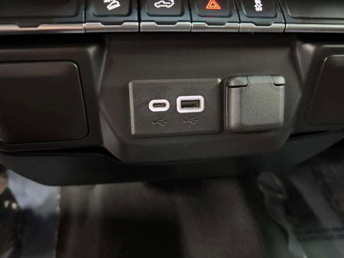 Used 2021 Chevrolet Silverado 1500 Custom Trail Boss w/ LPO, Dark Essentials Package image 38