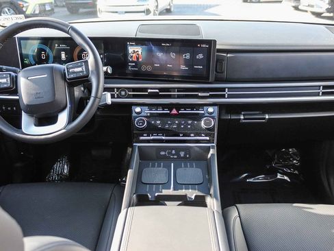 Certified 2025 Hyundai Santa Fe SEL image 13