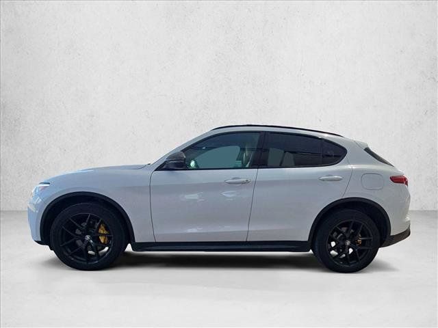 Used 2019 Alfa Romeo Stelvio Ti Sport w/ Quick Order Package 22S Sport AWD/4WD image 8