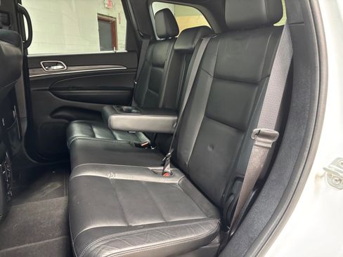 Used 2020 Jeep Grand Cherokee Limited AWD/4WD image 27