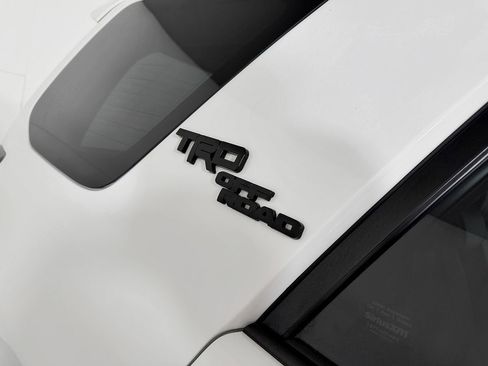 Used 2023 Toyota 4Runner TRD Off-Road Premium w/ Moonroof Package AWD/4WD image 32