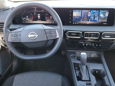 New 2026 Nissan Sentra SV FWD image 8