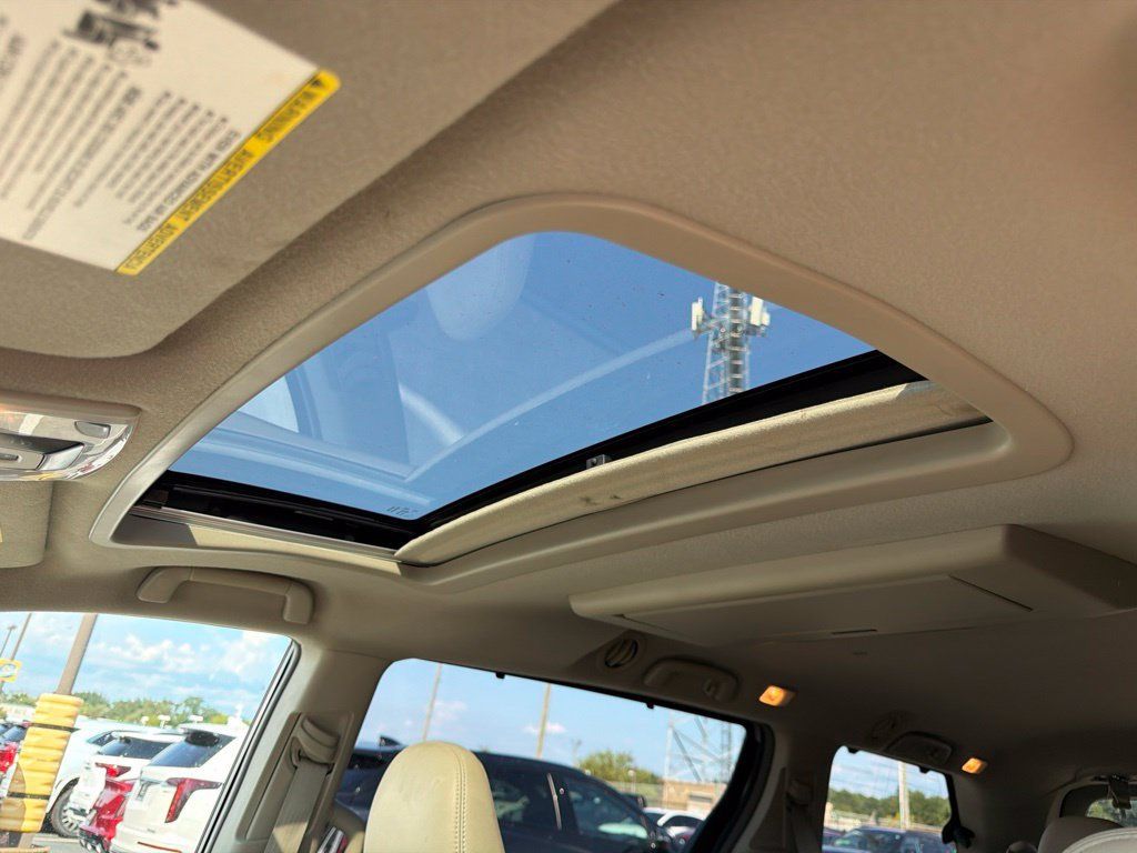 Used 2011 Toyota Sienna XLE w/ Premium Pkg FWD image 17