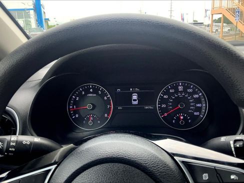 Used 2023 Kia Forte LXS FWD image 21