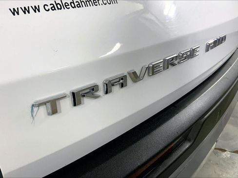Used 2024 Chevrolet Traverse LT AWD/4WD image 8