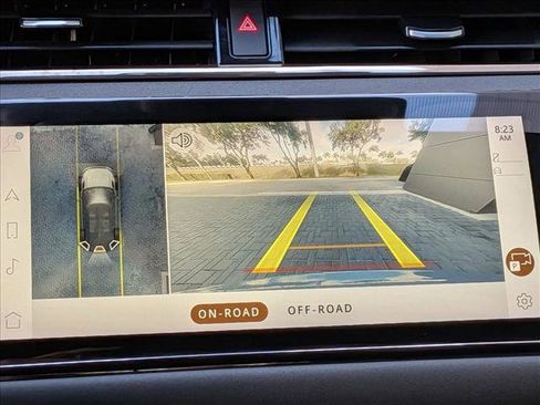 Used 2021 Land Rover Range Rover Evoque R-Dynamic SE image 13