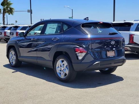New 2026 Hyundai Kona SE FWD image 3