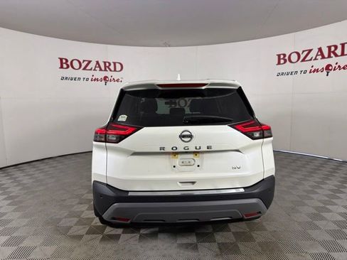 Used 2021 Nissan Rogue SV FWD image 7