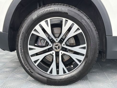 Used 2025 Mercedes-Benz GLA 250 4MATIC image 19