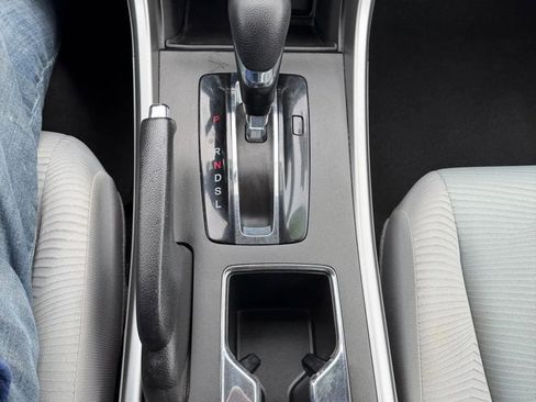Used 2014 Honda Accord LX image 23