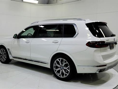 Used 2026 BMW X7 xDrive40i AWD/4WD image 6