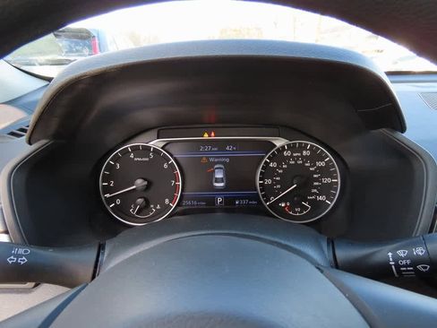 Used 2023 Nissan Altima 2.5 SV image 24