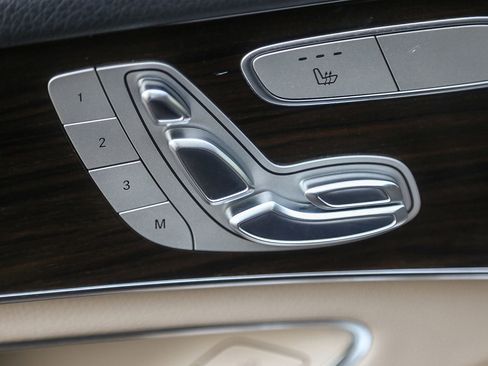 Used 2016 Mercedes-Benz GLC 300 4MATIC image 20