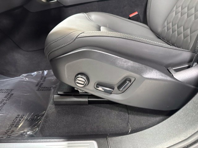 Used 2026 Volvo XC90 B6 Plus AWD/4WD image 8