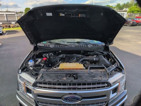 Used 2018 Ford F150 XLT w/ Equipment Group 302A Luxury AWD/4WD image 17