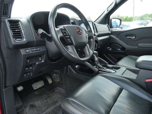 Used 2022 Nissan Frontier PRO-4X w/ Pro-4X Premium Package AWD/4WD image 22