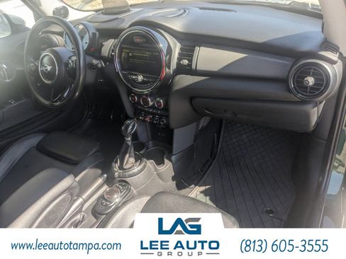 Used 2015 MINI Cooper 2-Door Hardtop image 16