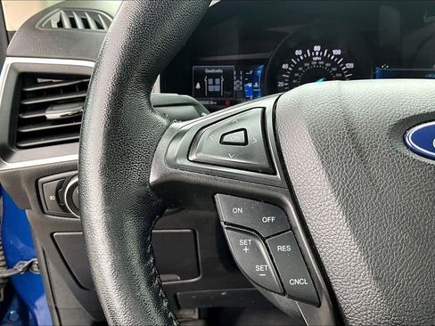 Used 2022 Ford Edge Titanium AWD/4WD image 12
