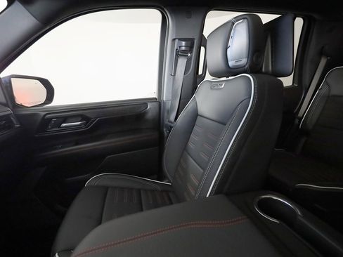 Used 2025 GMC Yukon AT4 Ultimate image 45