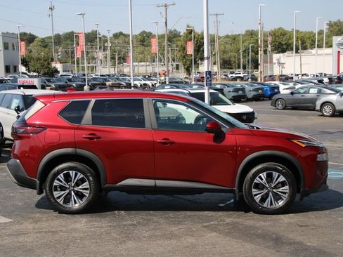 Certified 2022 Nissan Rogue SV AWD/4WD image 11