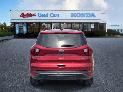 Used 2019 Ford Escape SE AWD/4WD image 4